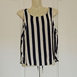 Leading Lady Women's Stripped Cotton Top Medium Navy Blue/ White